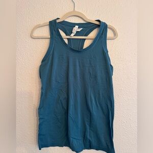 Athleta Mementum tank - size L